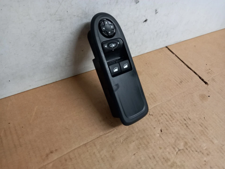 Peugeot RCZ 2013 conductor delantero derecho interruptor ventana eléctrica 96659921Zd (G45) Foto 4 de 4
