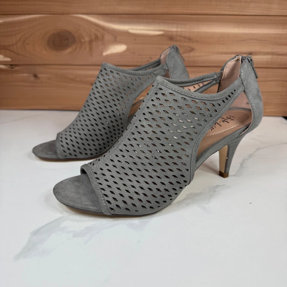 Style Co Gris Perforado Peep Toe Botines Tacones Cremallera Botines Talla 7.5 M Foto 2 de 4