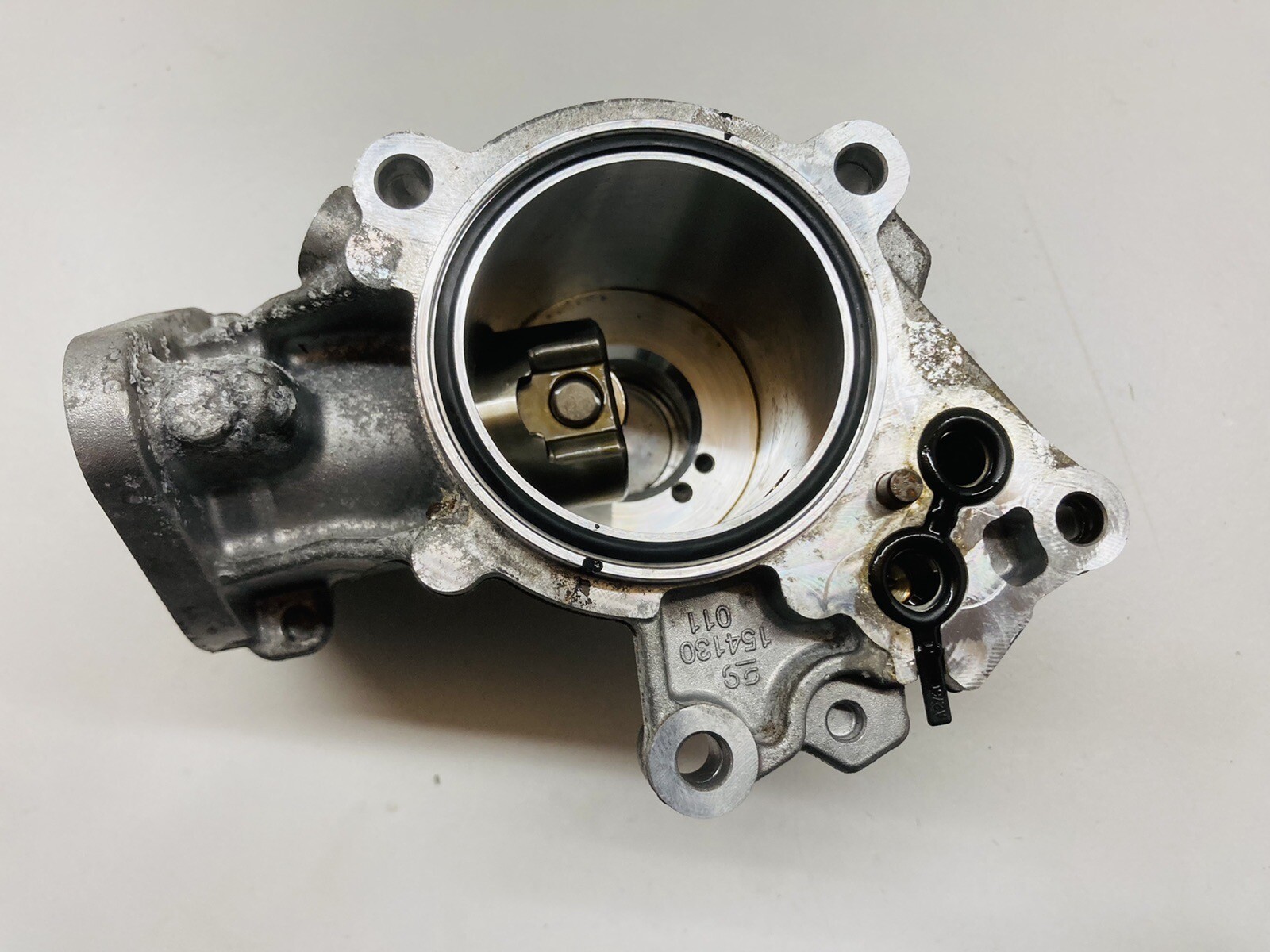 FUEL PUMP HOUSING MERCEDES W205 AMG C43 V6 3.0 PETROL M276.823