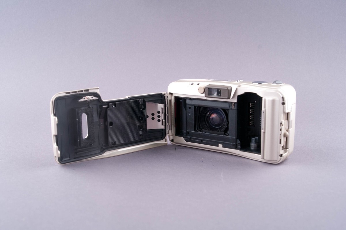 Olympus Mju Wide 80 Quartz Date 35mm Point & Shoot Film