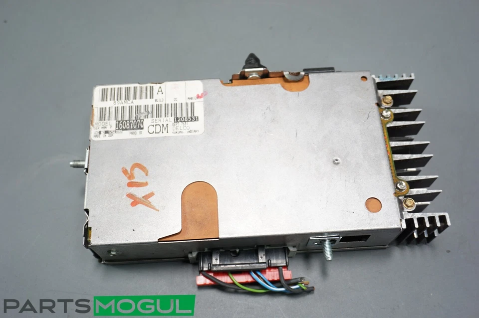 1993 Cadillac Allante Radio Tuner Amplifier 16087070 OEM - Image 2 of 4