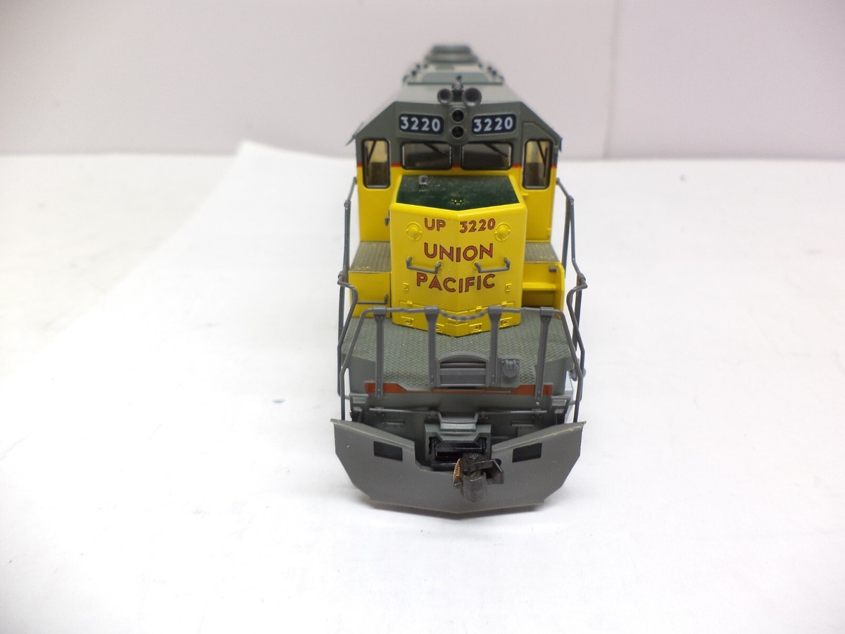 Kato Ho 37-2712, SD40-2 locomotive, Union Pacific 3220 | eBay
