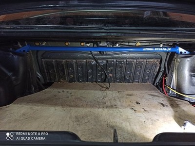Obere hintere Domstrebe Federbein strutbar für Honda Prelude II Rot