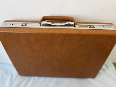 Vintage Samsonite Tan Hard Shell Briefcase Attache Carry Case NO KEY 18x13 