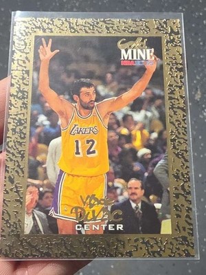 2008-09 Panini ACB #180 Momento Magico  Mint