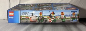 NIB New LEGO City 60025 Grand Prix Truck #60025 Retired Sealed Minifigures