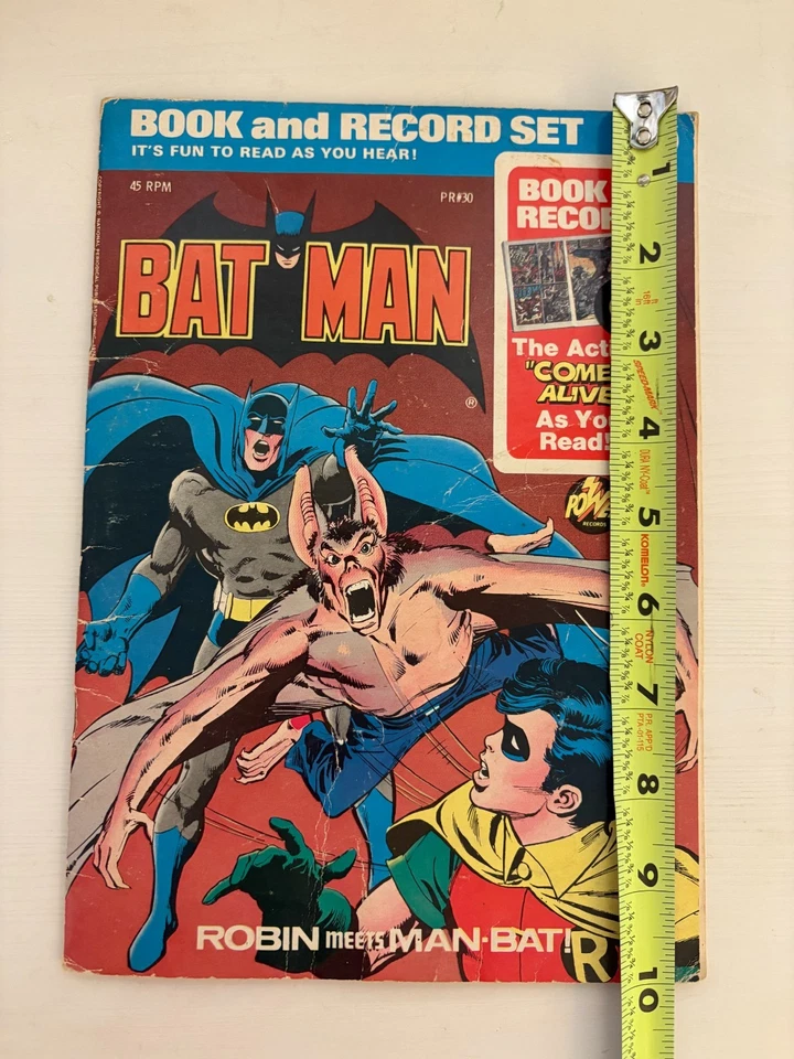 Batman Comic Book and Record Set Robin Meets Man-Bat 45 rpm - Image 2 of 4