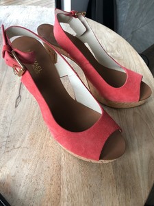 michael kors coral shoes