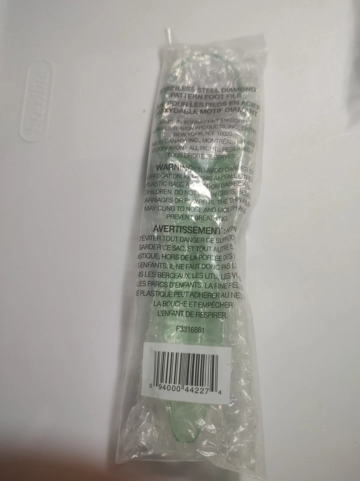 Avon Stainless Steel Diamond Pattern Foot File NOS - Image 3 of 4