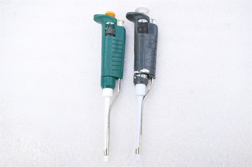 LOT of 2 1x Gilson Pipetman P200 & 1x Continental Lab 20-200µl Single Pipettes - Picture 4 of 4