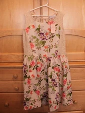 Romeo And Juliet Couture Floral Print and Lace Dress, size Small, NEW with Tags