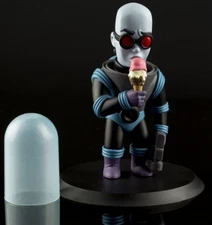 QUANTUM MECHANIX DC COMICS BATMAN MR FREEZE Q-FIG FIGURE BRAND NEW