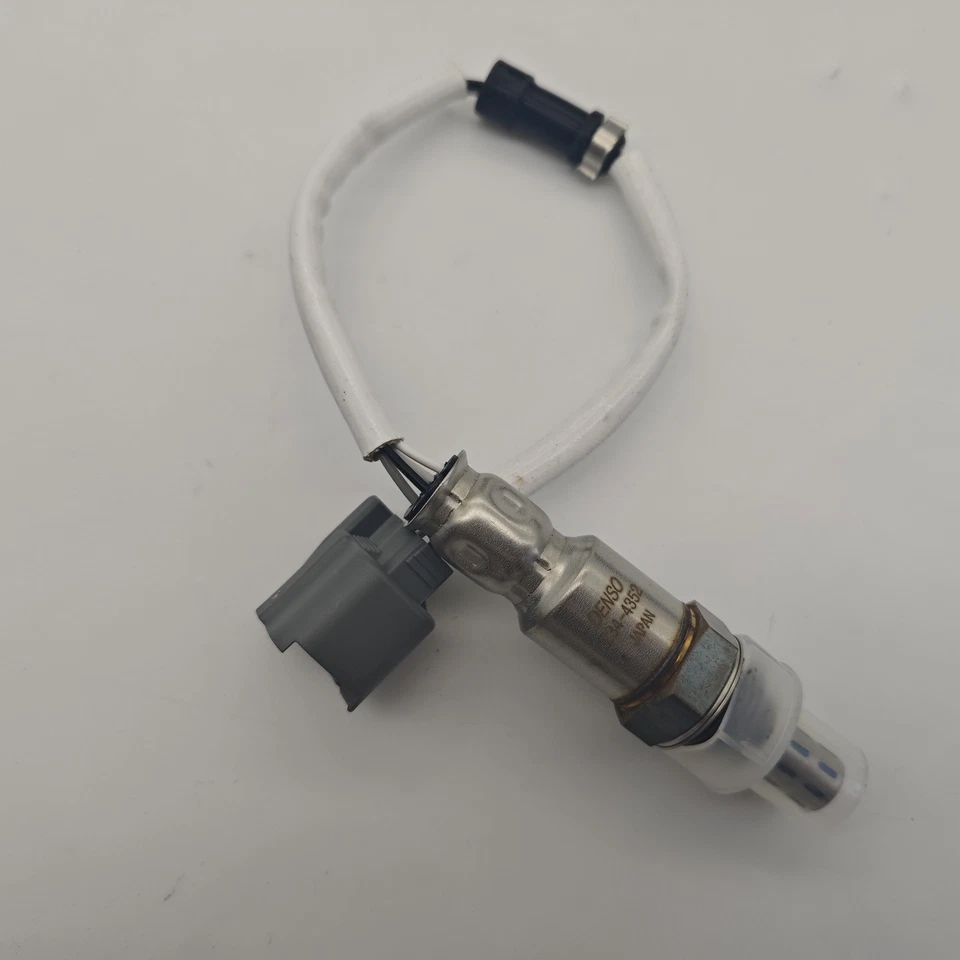 NEW DENSO 234-4352 Oxygen Sensor Fits 2003-2005 Honda CR-V 2.4L L4 - Image 3 of 4