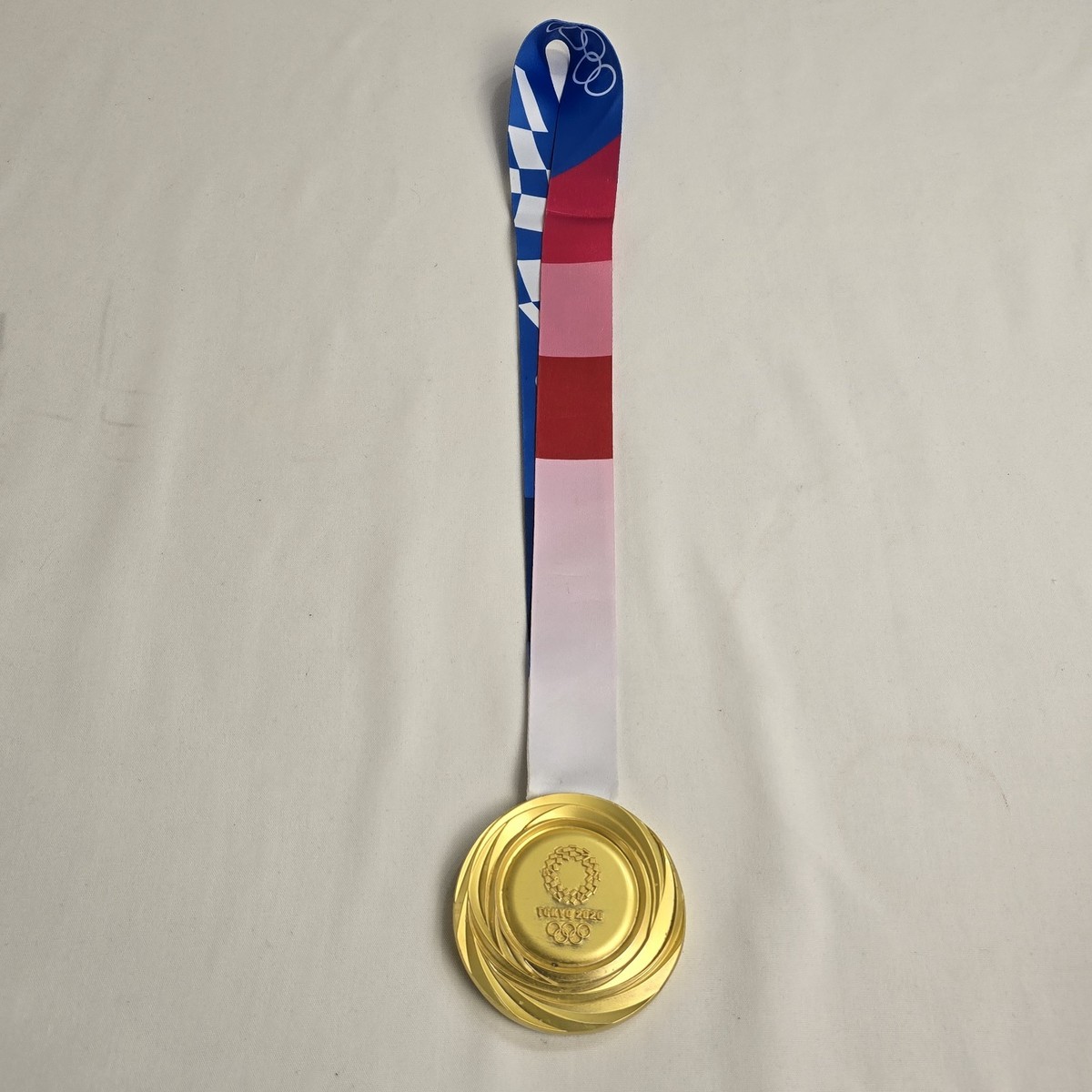 2020 Tokyo Olympics Commemorative Gold Medal With Lanyard Replica