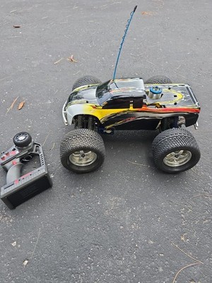 Traxxas T Maxx 2.5 Truck 4x4 Integy Chassis Low Use Vintage Rc Truck  