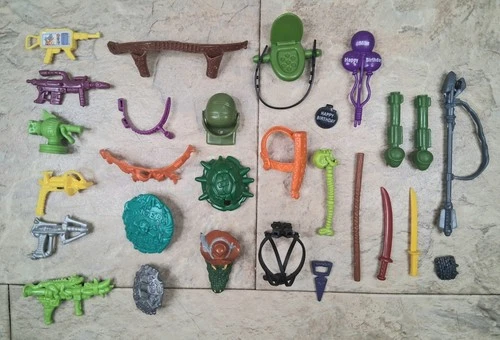 Vintage TMNT Accessories Lot 28 Pieces Teenage Mutant Ninja Turtles 80s / 90s