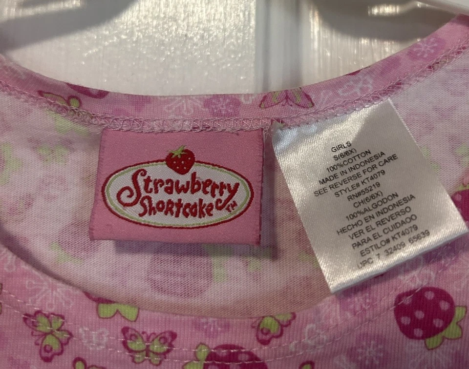 Vintage Y2K Strawberry Shortcake Tank Top Girls Youth Size 6/6X 2006 - Image 2 of 4