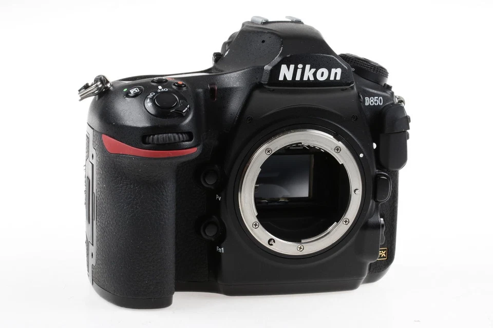 NIKON D850 Gehäuse - SNr: 6019981 - Bild 2 von 4