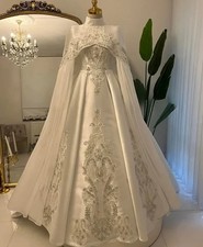 Gorgeous Applique Wedding Dress High Neckline Bridal Gown Muslim Wedding Gown