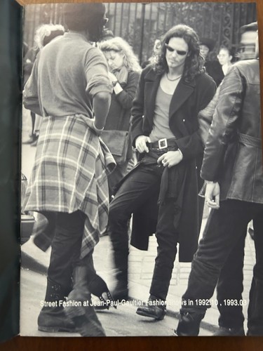 STREET No.48 July 1993 Jean-Paul-Gaultier Fashion Show Street Fashion Magazine - Picture 2 of 7