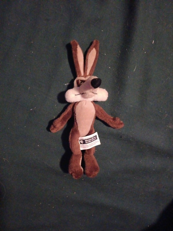 1999 Warner Bros Store Looney Tunes Wile E Coyote Mini Bean Bag 8” Plush