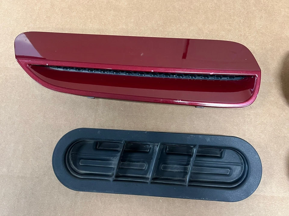 2008 2009 Pontiac G8 Hood Vent Hood Scoop Set Left Right OEM GM Sport Red SRM - Image 2 of 4
