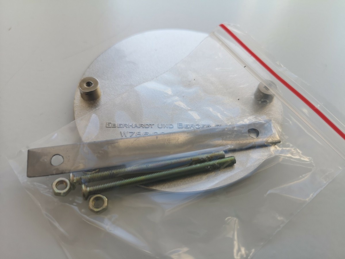 Gift Set Datsun 240z 260Z 280Z 280zx 510 Grill badge emblem