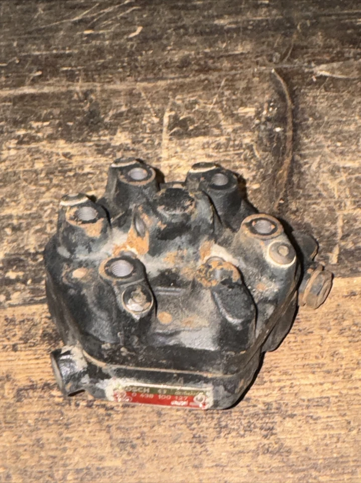 Оригинальный распределитель топлива Audi Volkswagen 0438100127 0 438 100 127 AUDI 2.1 GT 2.2 - Изображение 3 из 4