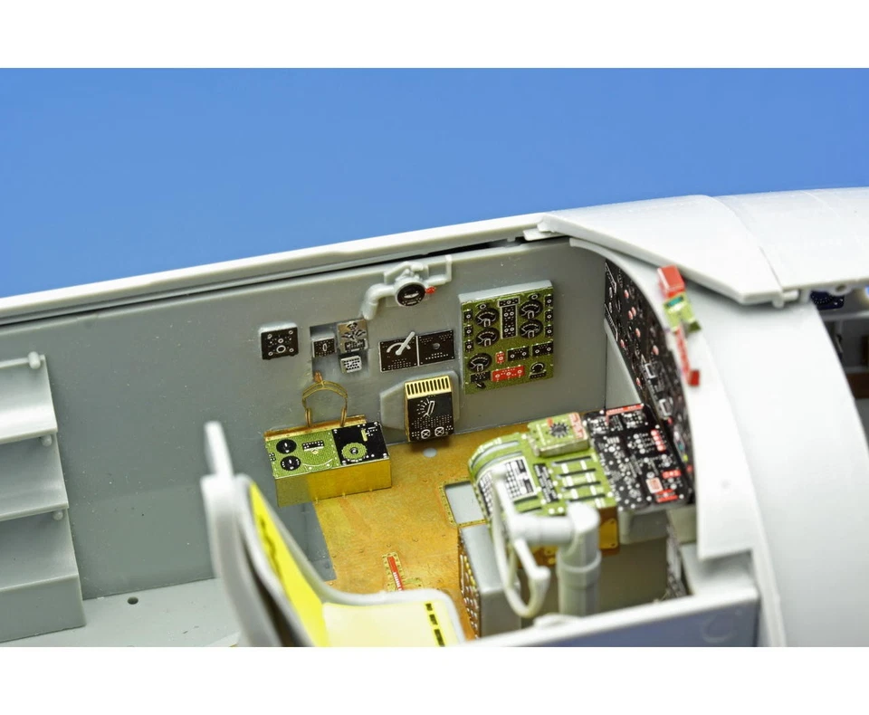 Compartimiento de radio Eduard 1/32 B-17G Flying Fortress (modelos Hong Kong) 32779 Foto 4 de 4