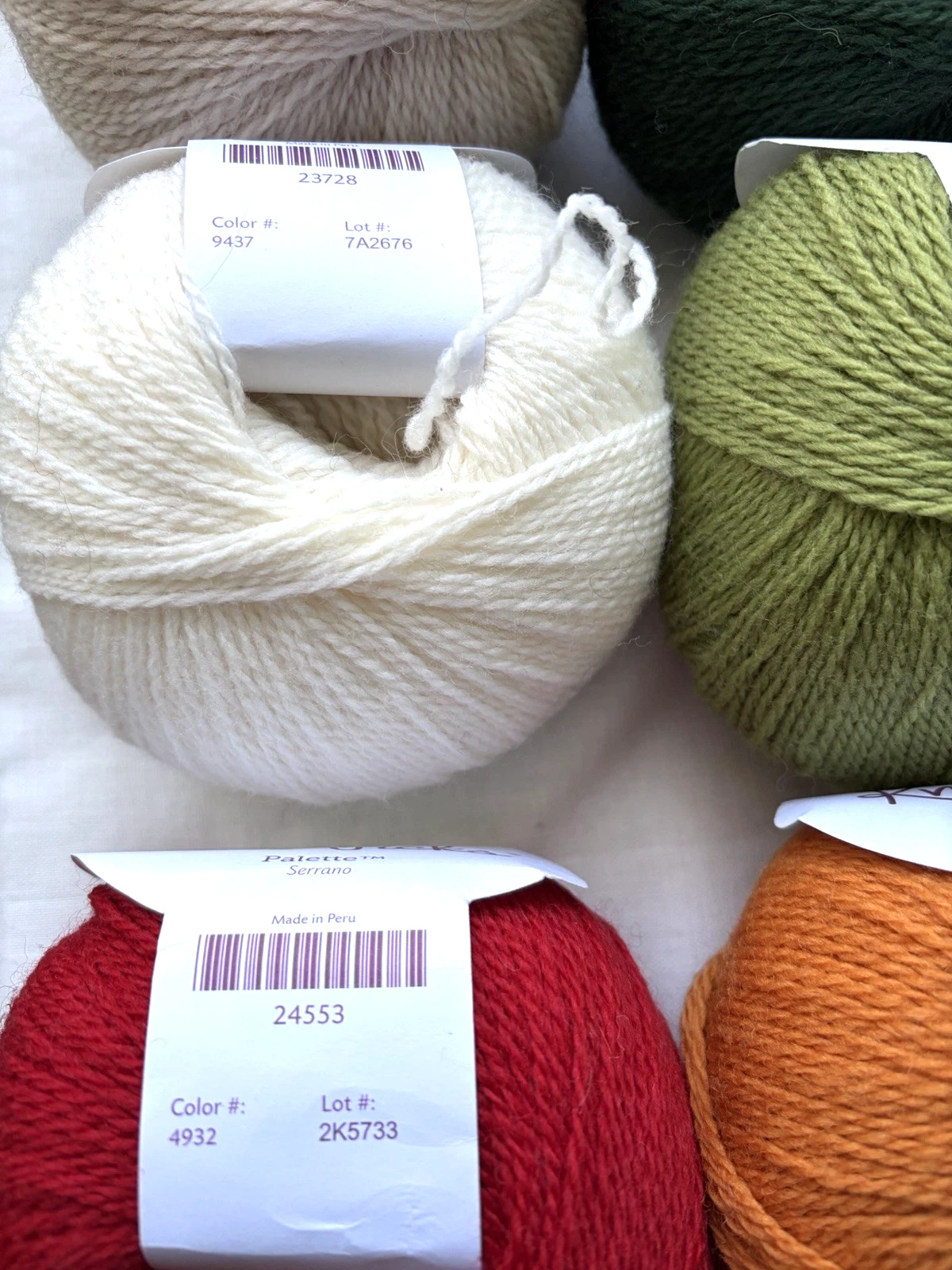Knit Picks PALETTE - Lot 16 - Peruvian Highland Wool - Fingering - 231 yds/50g - product detail image 15