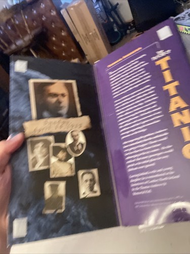 La storia della bambola titanica Thomas Andrews, in confezione. - Foto 9 di 9