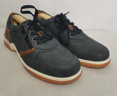 boys white hurraches