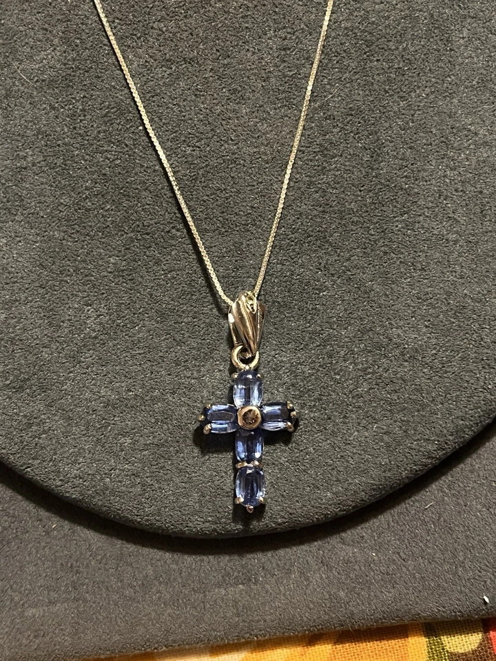 Sterling Silver Blue Topaz Cross Pendant On A 925 Chain 18” 4 Grams - Image 2 of 4
