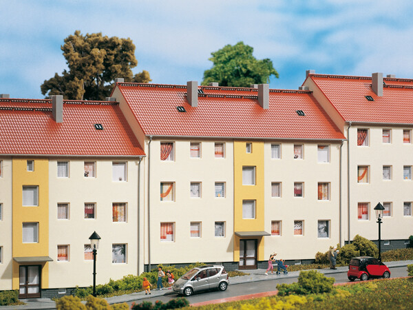 Auhagen 11402 Spur H0 - Mehrfamilienhaus NEU und OVP