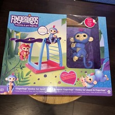 Fingerlings Monkey Bar and Swing Playground Playset with Baby Monkey LIV