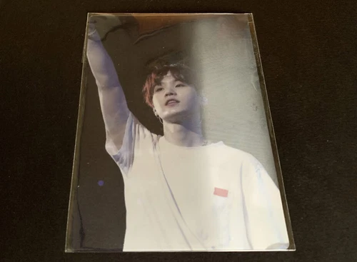 TARJETA LENTICULAR OFICIAL DE REGALO DE SERIE DOCUMENTAL BTS-BRING THE SOUL SUGA
