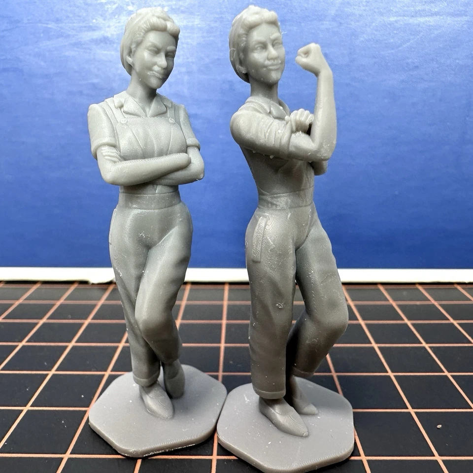 World War 2 Rosie Riveter Toy Soldier Lady Civilian Resin 1/32 WW2 Girl Figure - Image 3 of 4