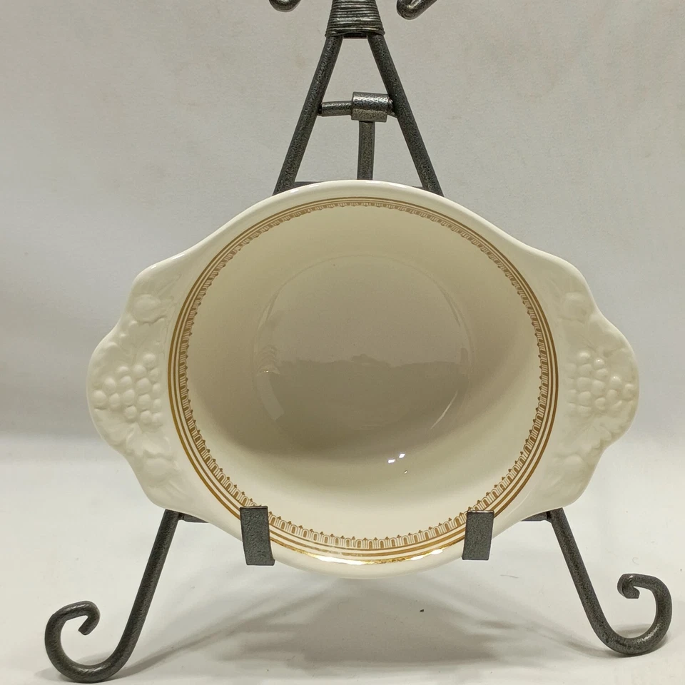 6 винтажных чаш из яичной скорлупы Homer Laughlin с золотым ободком и тиснеными ручками из виноградной лозы - Изображение 2 из 4