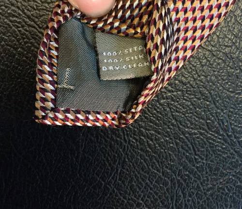 Vintage TM Necktie Tie Tan Red Black White Chevron Pattern Silk Italy - Picture 6 of 7