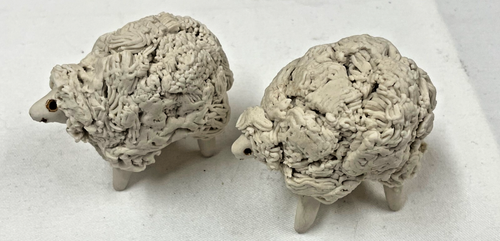 Handcrafted Clay Sheep Figurines-Whimsical Pair signed by artist DB-Vintage - 第 1/7 張圖片