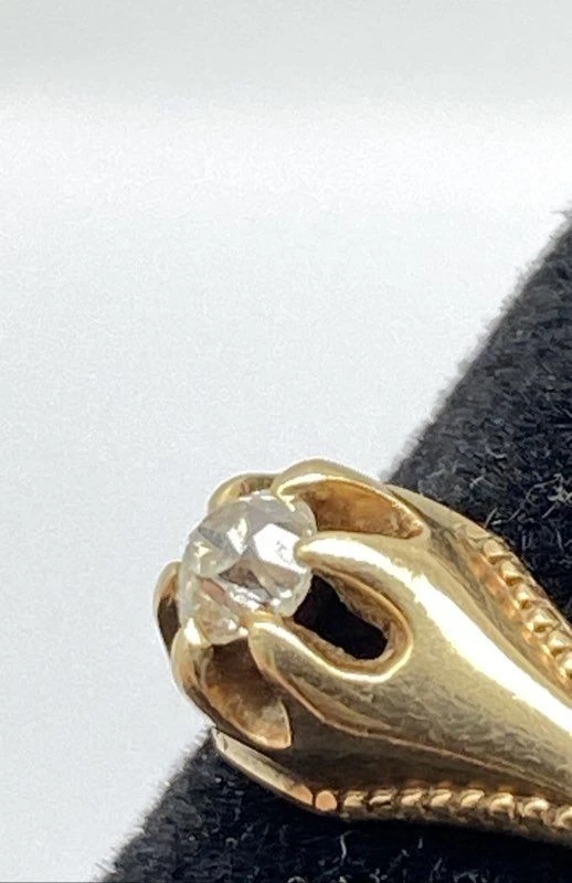 Anillo solitario de diamantes de oro amarillo de 13 quilates talla 6 1,8 g Foto 3 de 4