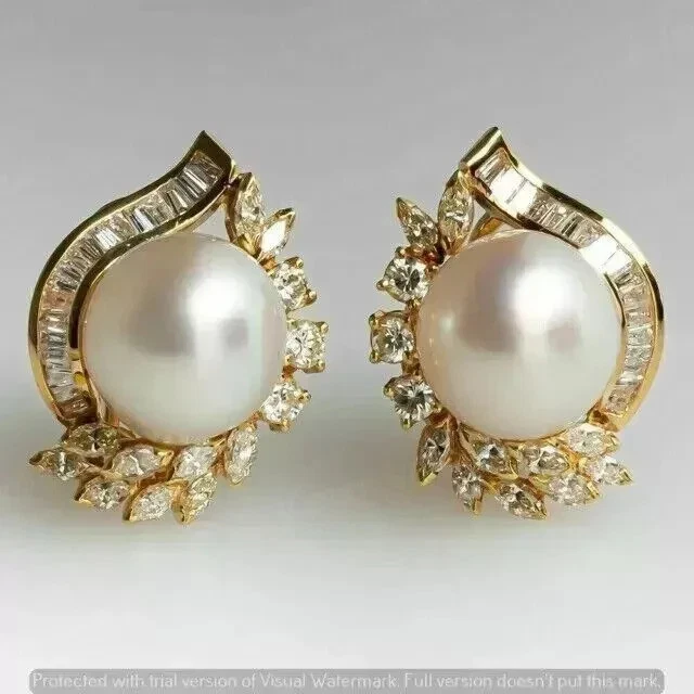 Pendiente trasero Omega de perlas blancas naturales corte redondo de 3 quilates enchapado en oro amarillo de 14 quilates Foto 3 de 4