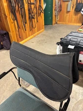 EquiFit Contoured Non-Slip Half Pad in Black 