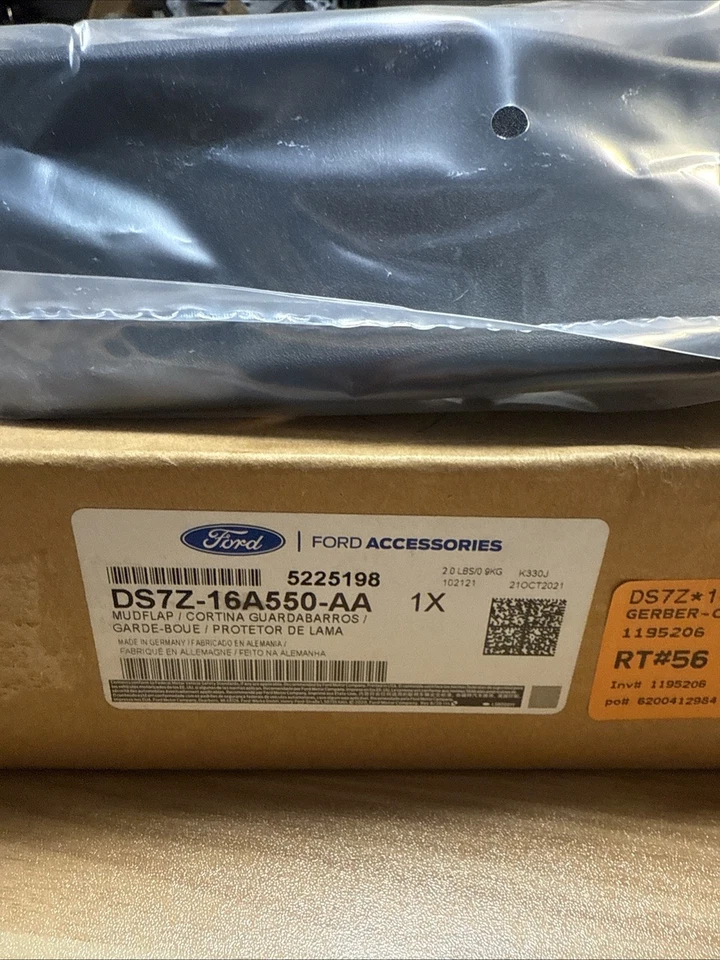 OEM NEW Ford Fusion  13-20 Front Mud Splash Guards Set DS7Z-16A550-AA - Image 2 of 4