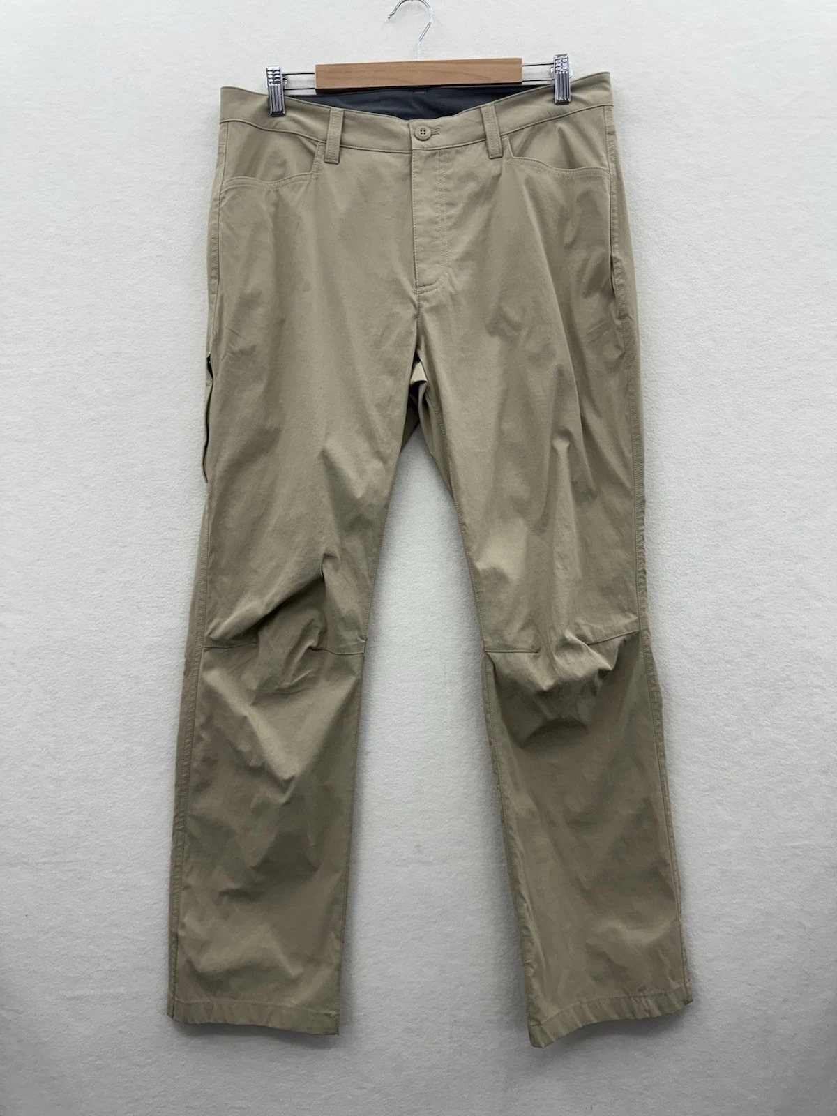 Eddie Bauer Mens 34x32 Nylon Casual Hiking Pants Tan