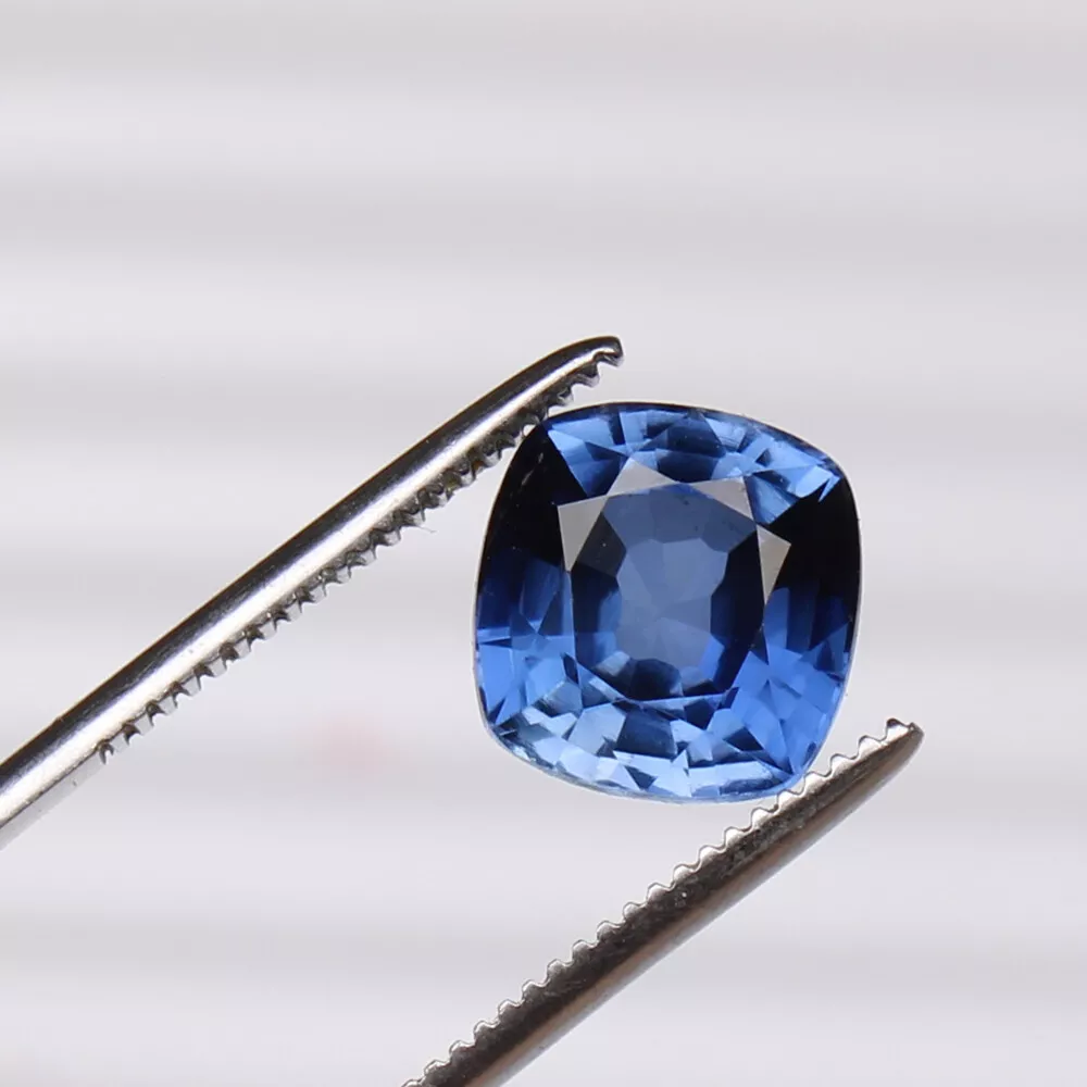 Natural Cornflower Blue Sapphire 7.15 Ct Square Loose Certified