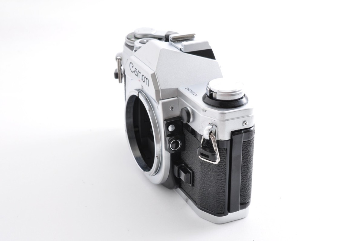 CANON AE-1 シルバー FD 50mm F1.8 #L4 Canon AE1 + FD 50mm F1.8 Lens – SHOWA
