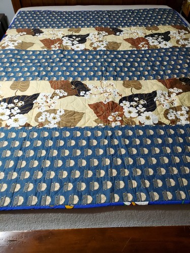 Handmade And Machine Sewn Double-Sided Asian Floral Lap Quilt Throw - Picture 2 of 16