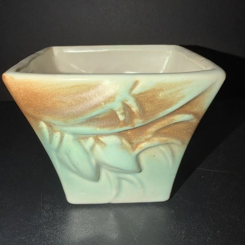 Genuine McCoy Planter  Rustic Line Pinecone Motif Signed McCoy