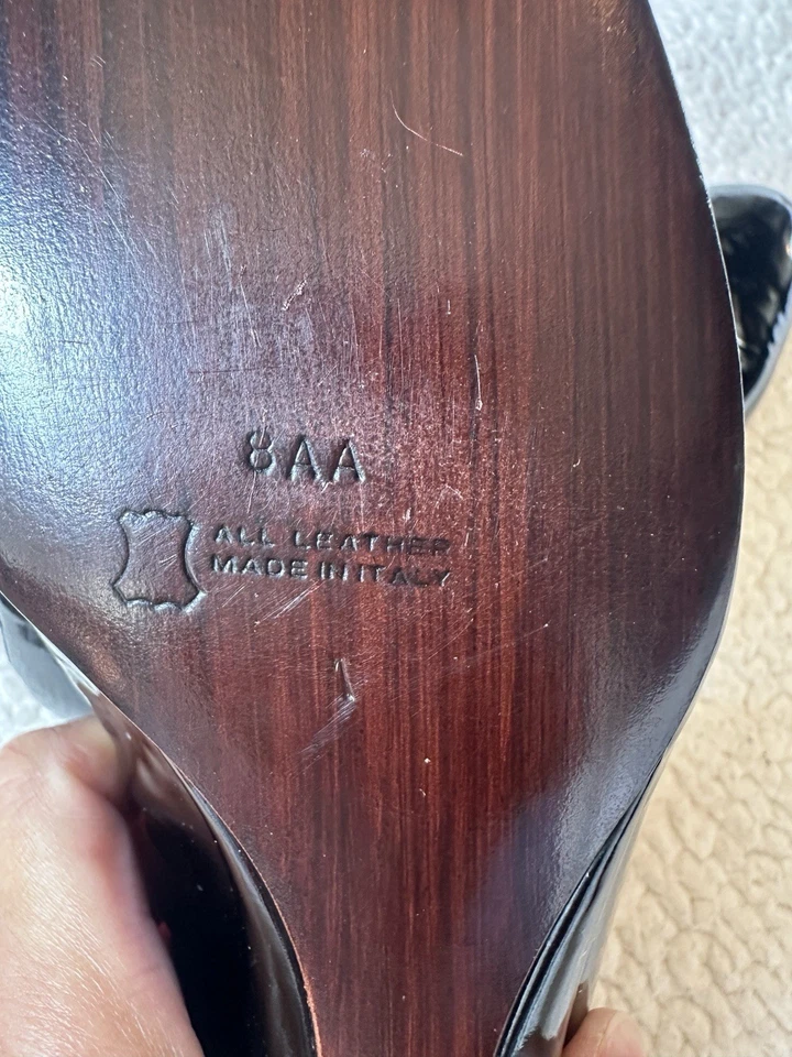 Zapatos de salón Amalfi by Rangoni de charol negro. Mujer Foto 4 de 4